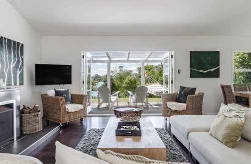 Raglan House | Mara Kai Retreat