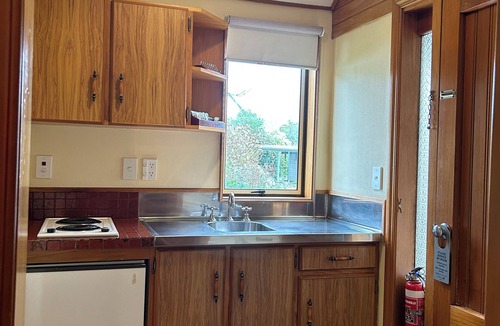 Solway Hotel | Masterton Motor Lodge