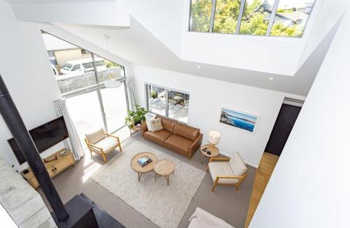 Wanaka House | Matai Cottage and Studio