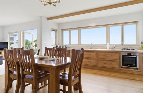Silverdale House | Mediterranean Coastal Charm with Great Views