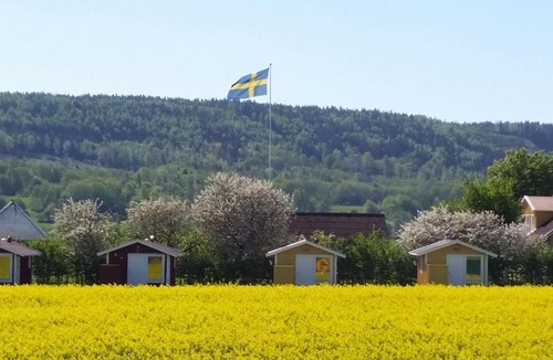 Axvall House | Mellomgården