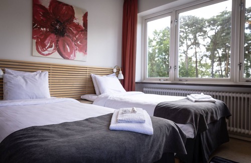 Raus Plantering Hotel | Miatorp Hotell