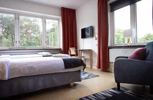 Raus Plantering Hotel | Miatorp Hotell