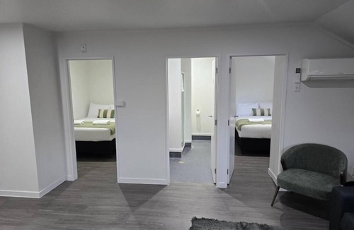 Hamilton North Hotel | Microtel Lodge