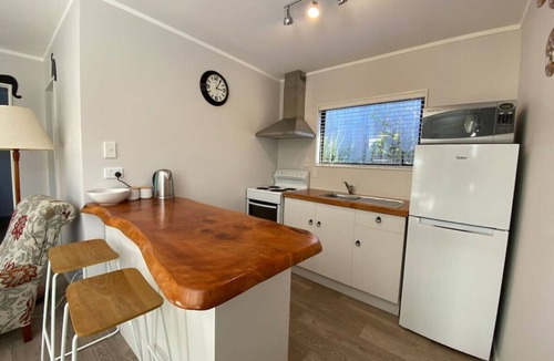 One Tree Point Apartment | Modern 2 Bedroom Apartment-One Tree Point