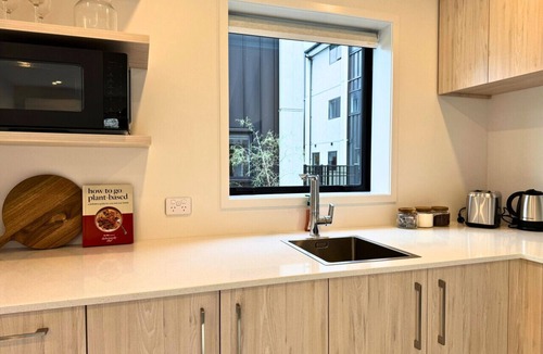 Lower Hutt Villa | Modern 2BR Townhouse in Fairfield