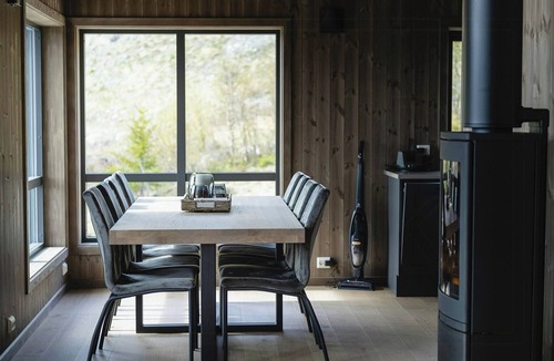 Nord-Aurdal House | Modern and inviting cabin in Valdres