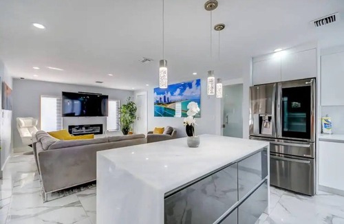 Palm Springs North House | Modern Home Pool Jacuzzi BBQ Pool table