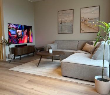 Lenvik Apartment | Modern house at Senja