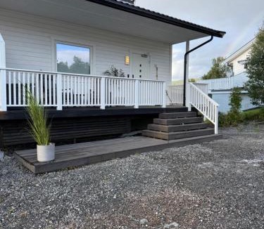 Lenvik Apartment | Modern house at Senja