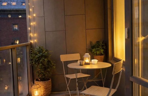 Vasastan Apartment | Modern studio with balcony