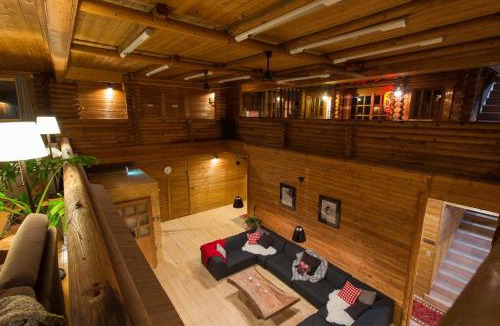 Niseko House | Moiwa Lodge