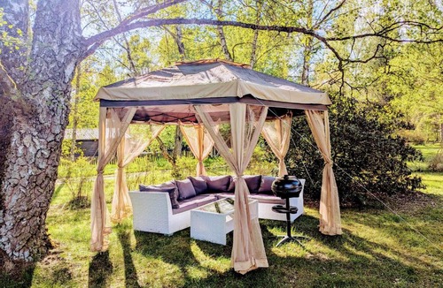 Ludvigsborg House | Moonstone Meadow
