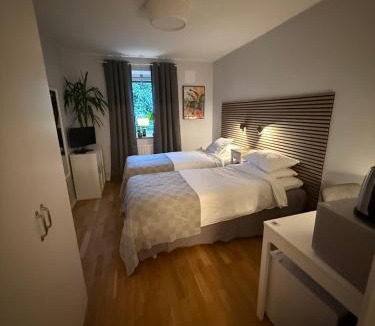 Kyrkbyn House | Morfslottet