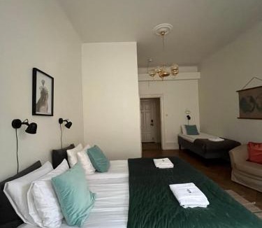 Nikolai Hotel | Morris Hotel