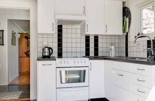 Asarum House | Munkhalla Utsikten by Interhome