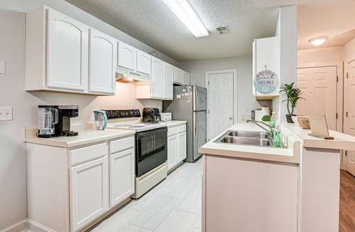 Murrells Inlet Condo | Murrells Inlet Condo w/Pool Access, Near Beach!