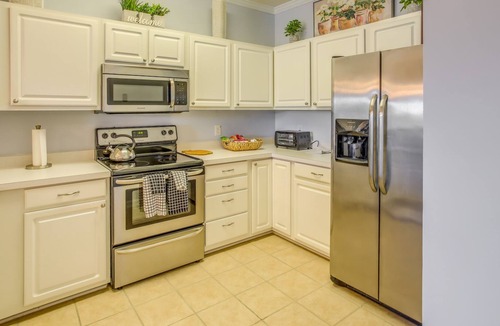 Socastee Condo | Myrtle Beach Condo w/Community Pool & Water Views
