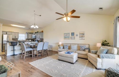 Socastee House | Myrtle Beach Condo w/Large Balcony & Pool Access