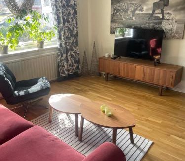 Uddevalla Apartment | Mysig lägenhet, nära det mesta!