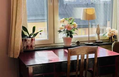 Kungsholmen Apartment | Mysigt Sovrum Mott Innegård
