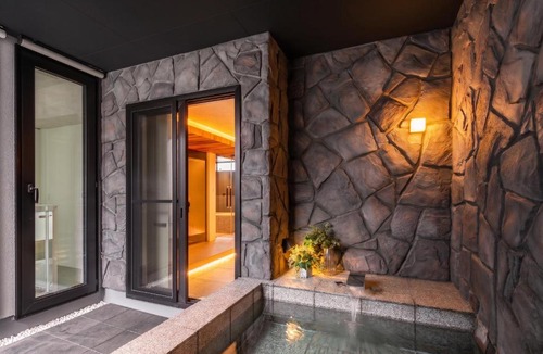 Higashi Villa | N25House
