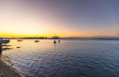 Stepneyville Apartment | Nelson Harbour Light Waterfront Apartment