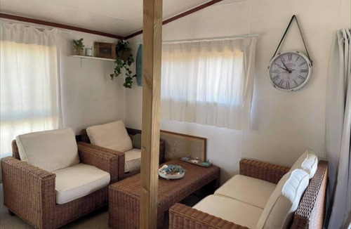 Whangaruru House | New: Beach Bach steps from the beach, with space and privacy & bonus games room
