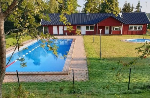 Bergshamra House | Nice, comfortable vacation home 4 beds, with terrace, near the lake