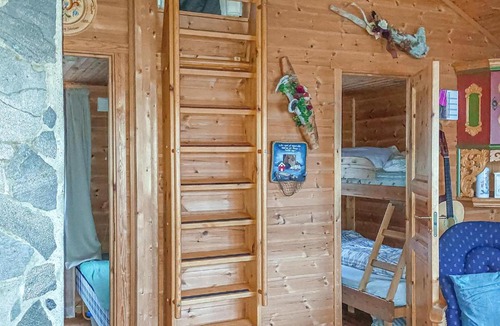 Botnhamn House | Nice Home In Botenhamn With House A Mountain View