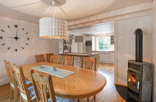 Dals-Ed N House | Nice home in Ed with kitchen