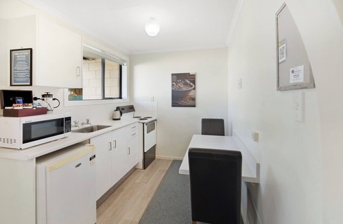 Gore Hotel | Oakleigh Motel