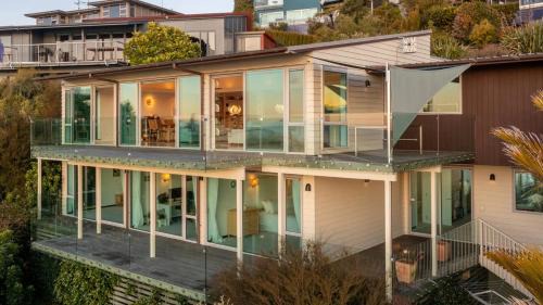 Britannia Heights House | Ocean Horizon - Incredible Sea Views & Sunsets