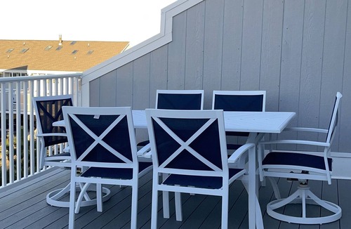 Bethany Beach House | Oceanblock, steps to best beach in Bethany