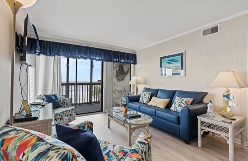 Crescent Beach Condo | Oceanfront Condo with Screened Oceanfront Balcony + Free Attraction Tickets!