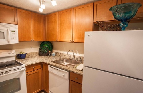 Pompano Beach Condo | OCEANFRONT FOR NEW YEARS EVE 2025 ! START 2026 IN SUNNY SOUTH FLORIDA.