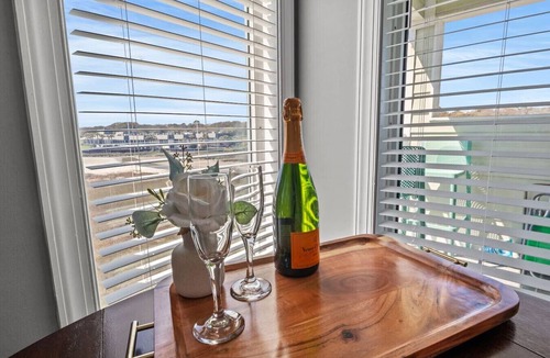 Central Myrtle Beach Condo | Oceanfront Resort 2Br Condo Pools and Hot Tubs
