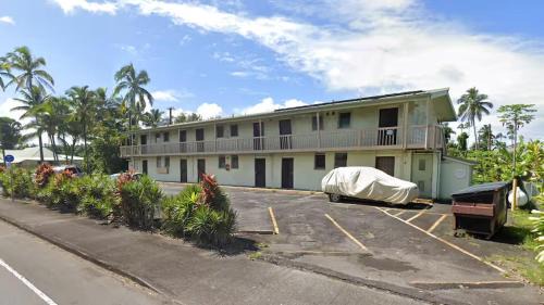 Keaukaha House | Oceanfront Views Balcony + Top Hilo Location