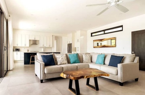 Playa Flamingo Villa | OCEANVIEW 7 BEDROOM VILLA | Sleeps 14 | INFINITY POOL | Concierge Services Avail