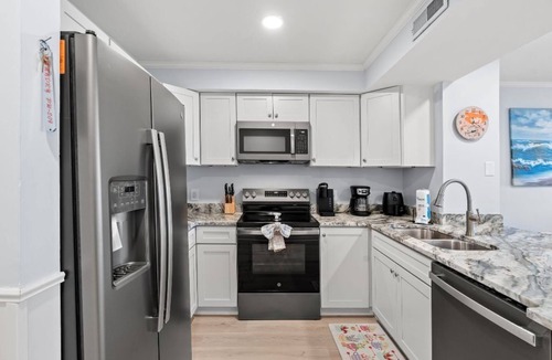Myrtle Beach Condo | Oceanview Pelicans Watch 209 Condo