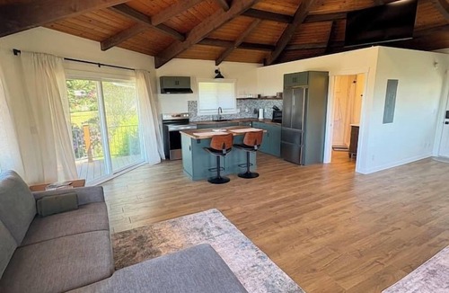 Smith River House | Oceanview Studio Retreat w/Private Beach Access