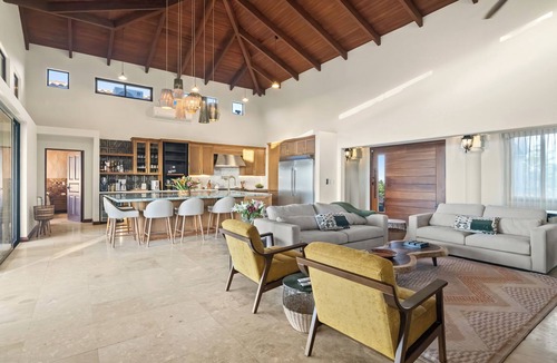 Coco House | Oceanview Villa | Pool, Hot Tub & Breakfast 🎬 As featured on 'Staycation'!