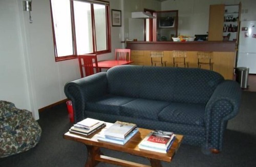 Okuru House | Okuru 81 Comfortable beach house