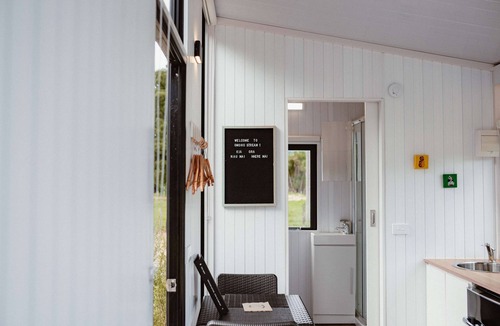Kennedy Bay House | Omoho Stream X by Tiny Away