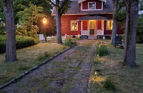 Norrkoping O House | On a waterfront property with its own jetty
