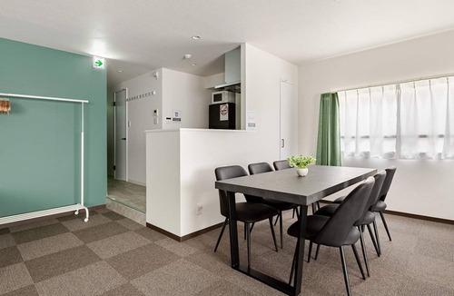 Minato Apartment | Osaka Chikkou