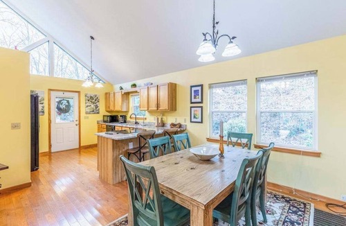 Sylva House | Outstanding mountain home with firepit, fast WiFi, furnished deck, views & grill