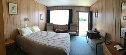 Owaka Hotel | Owaka Lodge Motel