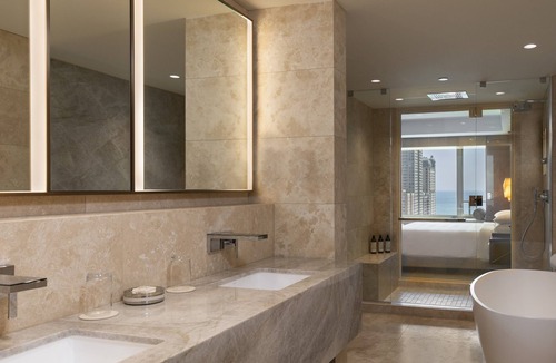 Magnificent Mile Hotel | Park Hyatt Chicago