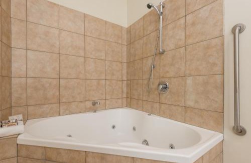 Richmond Hotel | Parkside Motel
